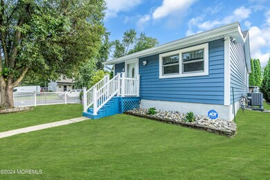 8 Grant St, Matawan, NJ 07747 - photo 4