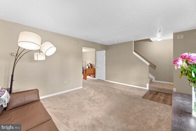 2915 Charred Wood Dr, District Heights, MD 20747 - photo 4