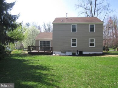 9834 Branchleigh Rd, Randallstown, MD 21133 - photo 7