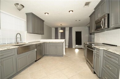 1009 Charlie Dr, Slidell, LA 70461 - photo 4