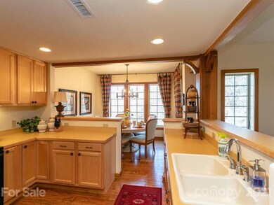 61 Creekside Way unit G 302, Price Creek, NC 28714 - photo 4