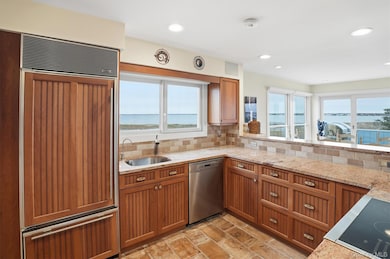 556 Dune Rd, Westhampton Beach, NY 11978 - photo 6