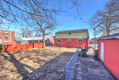 77 Locust St, Holyoke, MA 01040 - photo 3