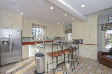 49 Walnut St, Milton, MA 02186 - photo 5