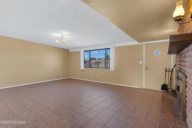 101 W Corona Rd, Tucson, AZ 85756 - photo 4