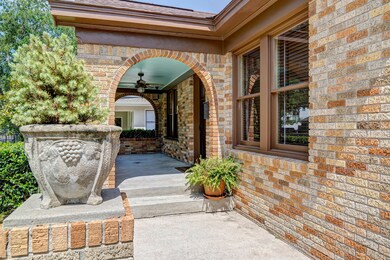 907 Redan St, Houston, TX 77009 - photo 2