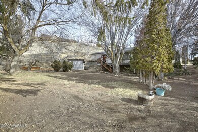 3-web-or-mls-230210_Hanson_82ave_Yakima_