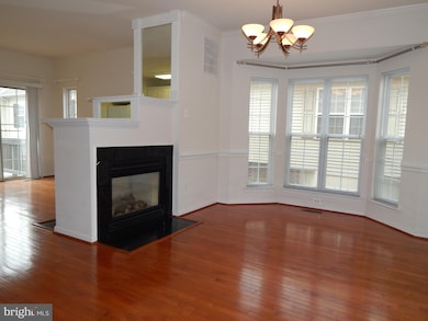 6012 Madison Overlook Ct, Falls Church, VA 22041 - photo 4