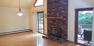 822 Aldrich St, Uxbridge, MA 01569 - photo 4