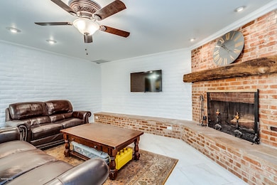 715 Belvedere Ave-30
