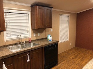 439 Wallace Ave, Bucyrus, OH 44820 - photo 3