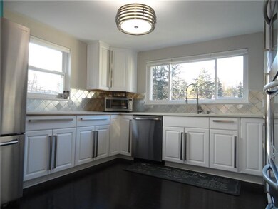 The kitchen is truly superb if you prefer a kitche