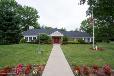 69 Honeysuckle Ln, Red Bank, NJ 07701 - photo 3