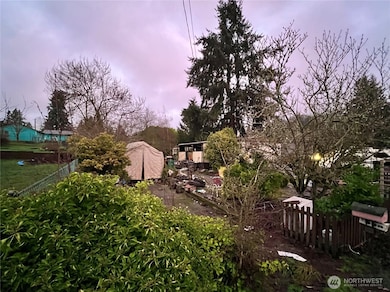 2530 NE Helm St, Bremerton, WA 98310 - photo 3