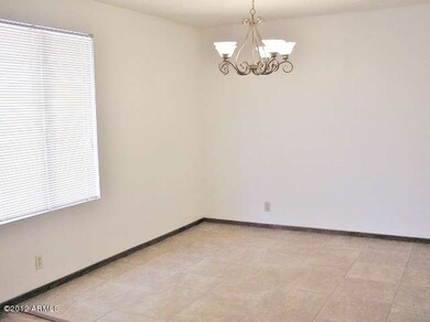 563 E Royal Palms Dr, Mesa, AZ 85203 - photo 7