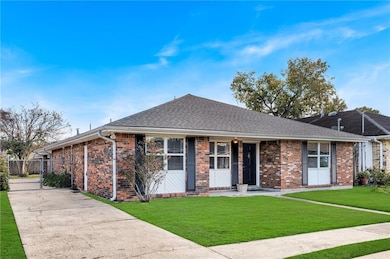 569 Aris Ave, Metairie, LA 70005 - photo 2