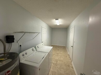 6931 Falcon Dr, Pensacola, FL 32526 - photo 7