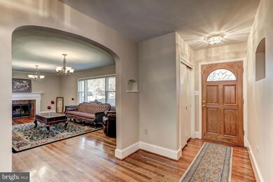 9008 Longstreet Dr, Manassas, VA 20110 - photo 4