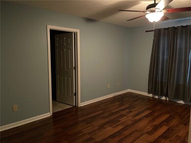 2528 Wildflower Ln, Greenwood, IN 46143 - photo 6