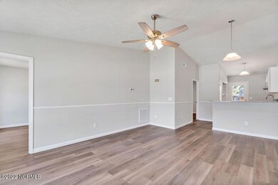 4105MortonCourt_03