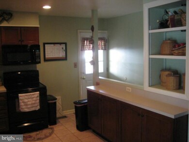 354 Dameron S, Laurel, MD 20724 - photo 4