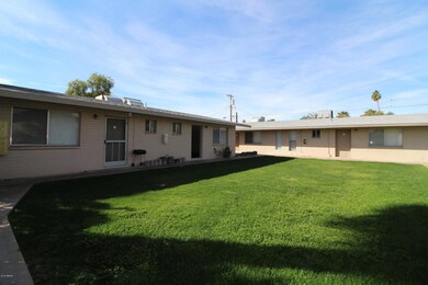 2012 S Granada Dr unit C, Tempe, AZ 85282 - photo 2