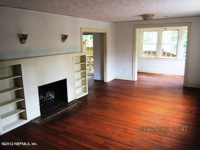 1229 Willow Ct, Jacksonville, FL 32205 - photo 2