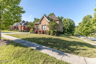430 Waverly Ln 3