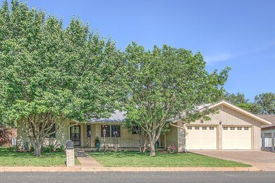 126 Frederick Rd, Fredericksburg, TX 78624 - photo 2