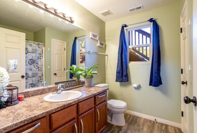 Bathroom - Downstairs