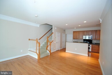 14728 Potomac Branch Dr unit 483A, Woodbridge, VA 22191 - photo 2