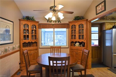 4584 Azalea Ln, North Olmsted, OH 44070 - photo 5