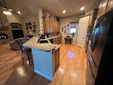 124 Mesquite Dr, Decatur, TX 76234 - photo 5