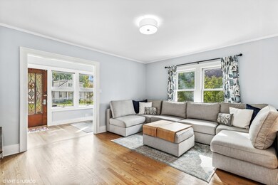 111 4th Street Libertyville, IL 60048