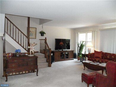 651 Niblick Ln unit 19, Wallingford, PA 19086 - photo 3