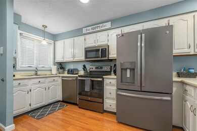 87 Shelburne Rd, Merrimack, NH 03054 - photo 5