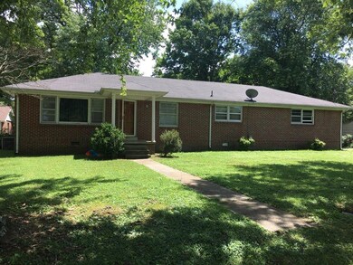 123 Pickle St, Shelbyville, TN 37160 - photo 2