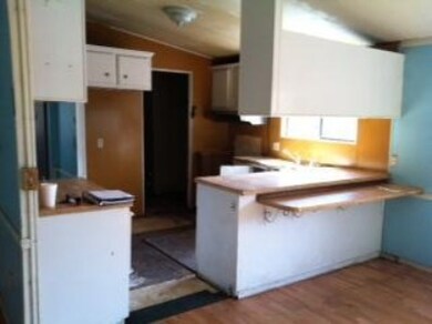 219 E 2nd St unit A B, Buttonwillow, CA 93206 - photo 2