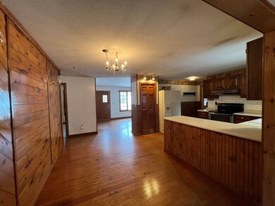 21 Dane Ave, Claremont, NH 03743 - photo 6