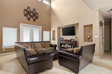 2214 W Rhin Dr, Edinburg, TX 78539 - photo 4