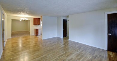 1426 Pleasant St, Medford, OR 97504 - photo 4