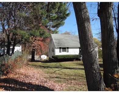 39 Kenilworth St, Springfield, MA 01109 - photo 2