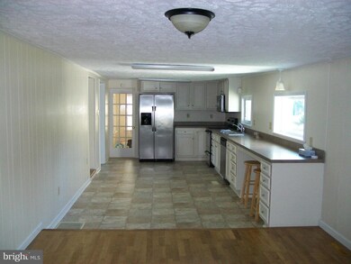 13724 Back Rd, Strasburg, VA 22657 - photo 4