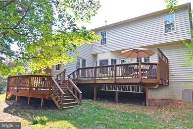 15558 Smithfield Place, Centreville, VA 20120 - photo 4