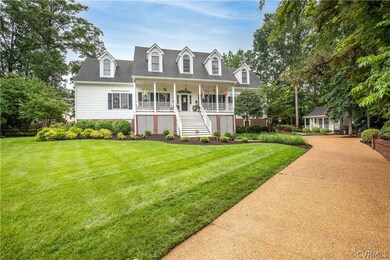 Love the full front porch!