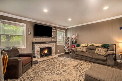 007_6043_peachtree_st_portage_mi_49024-4