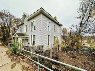 233 W Central St unit 235, Chippewa Falls, WI 54729 - photo 4