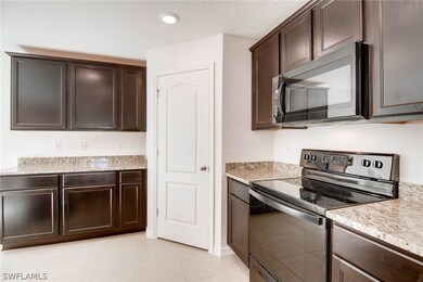 267 Lisette St, Fort Myers, FL 33913 - photo 3