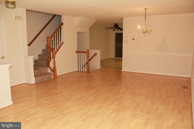13008 Cottage Field Ln, Germantown, MD 20874 - photo 3