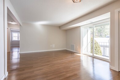 5 Blackstone Dr unit U12, Nashua, NH 03063 - photo 4